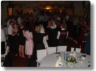 DJ Tobi, DJ Entertainment f�r Niedersachsen. Hannover, Braunschweig,  Hildesheim, Wolfsburg, Wolfenb�ttel, Hameln, Peine,  Langenhagen, Wedemark, Burgdorf, Gifhorn, Lehrte, Wunstorf, Garbsen, Stadthagen, Hemmingen, Bad Nenndorf, Laatzen, Sarstedt, Walsrode, Soltau Fallingbostel, Burgwedel, Isernahgen, Gehrden, Wennigsen, Bispingen, Pattensen, Salzgitter, Seelze, Barsinghausen, Springe, Steinhude, Neustadt, Rinteln, B�ckeburg, Minden, Nienburg, Celle, Goslar, Harz, ... . F�r Hochzeit, Geburtstag, Polterabend